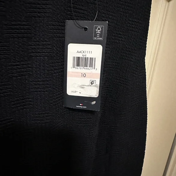 Tommy Hilfiger Dress BNWT! - Picture 13 of 13
